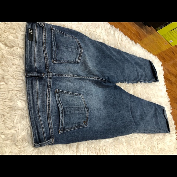 KUT from the KLOTH size 10 factory distressed summer ready rotating closet❤️❤️ - Picture 11 of 17